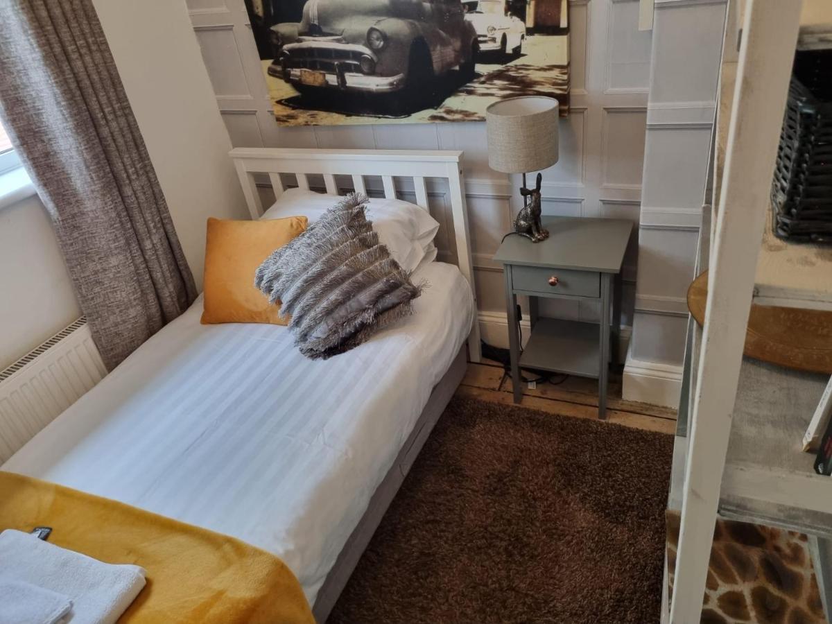 Cosy, Dog Friendly House On The Fringe Of The Brecon Beacons Villa Tredegar Dış mekan fotoğraf